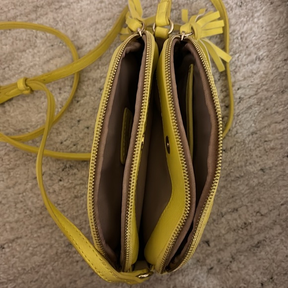Yellow crossbody - Picture 5 of 5